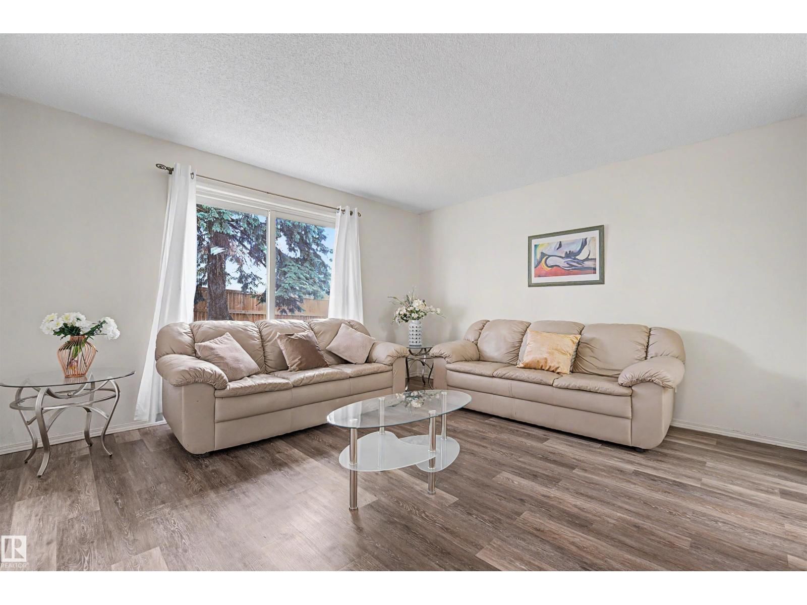 11421 34 ST, Edmonton, Alberta T5W 5J7