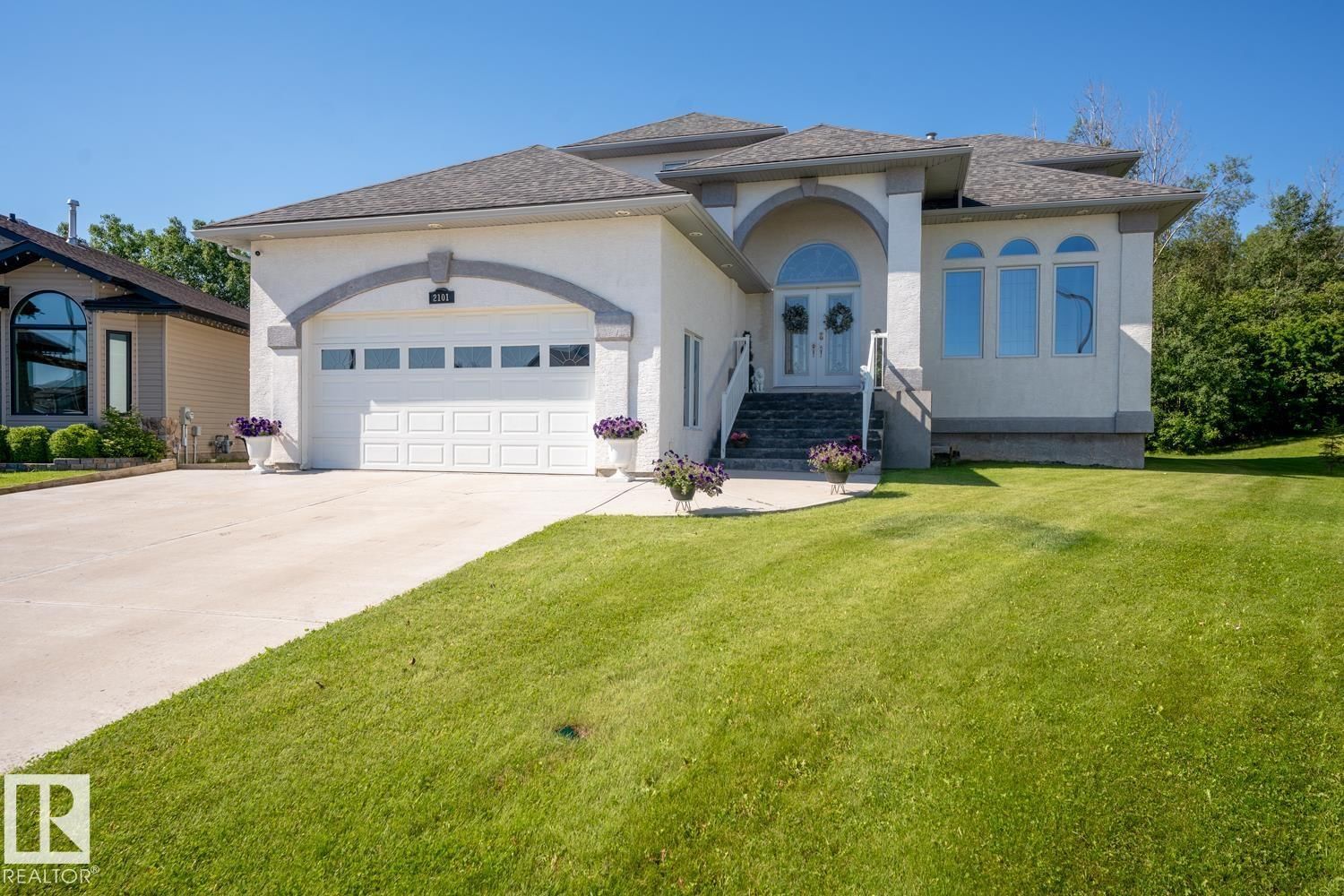 2101 7 ST, Cold Lake, Alberta T9M 2B9
