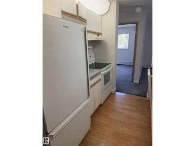 17467 98A AV NW | Edmonton Alberta | Slide Image Three