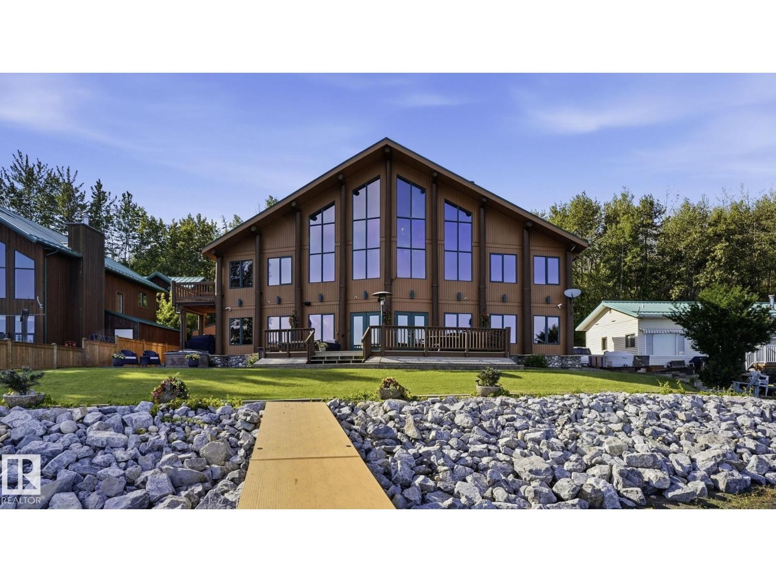 1067 1 AV, Rural Parkland County, Alberta T0E 0V0