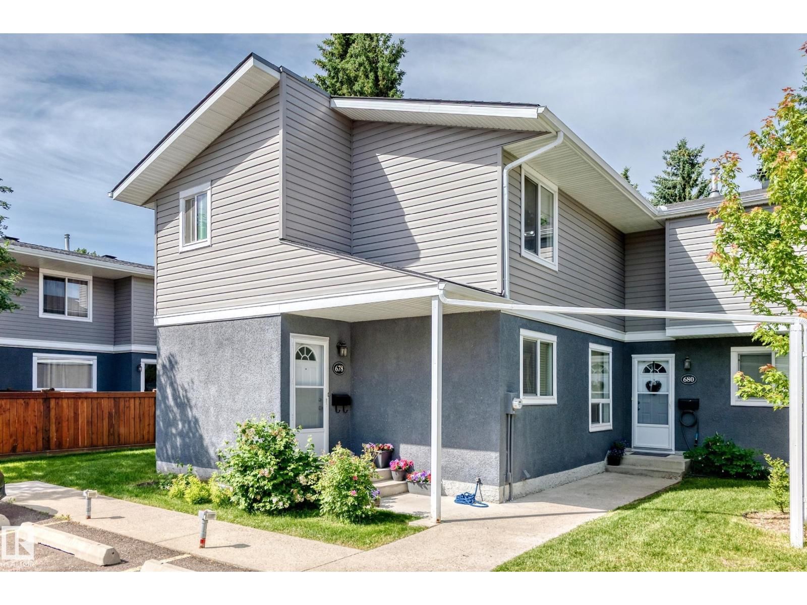 678 LAKEWOOD RD, Edmonton, Alberta T6K 3Y1