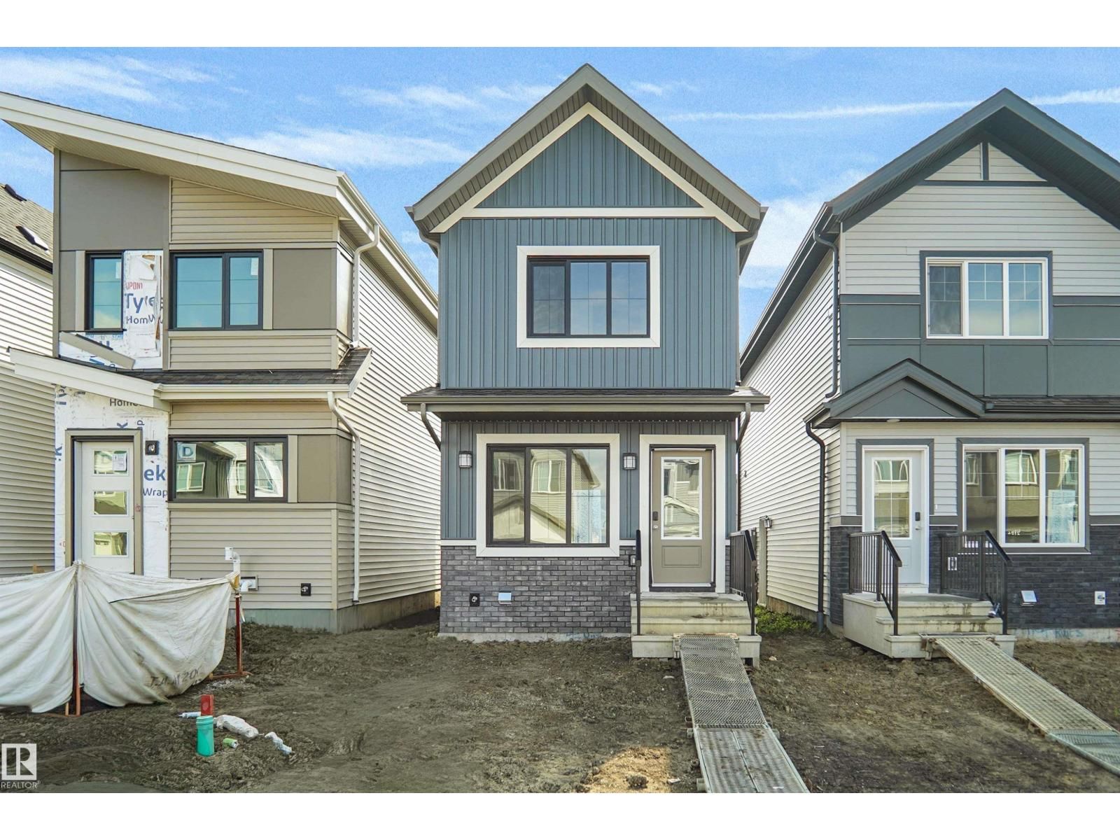 2119 210 ST, Edmonton, Alberta T5S 0T1