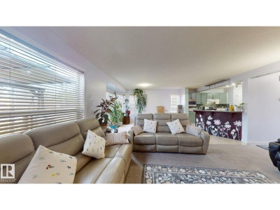 1808 36 AV NW | Edmonton Alberta | Slide Image Twelve