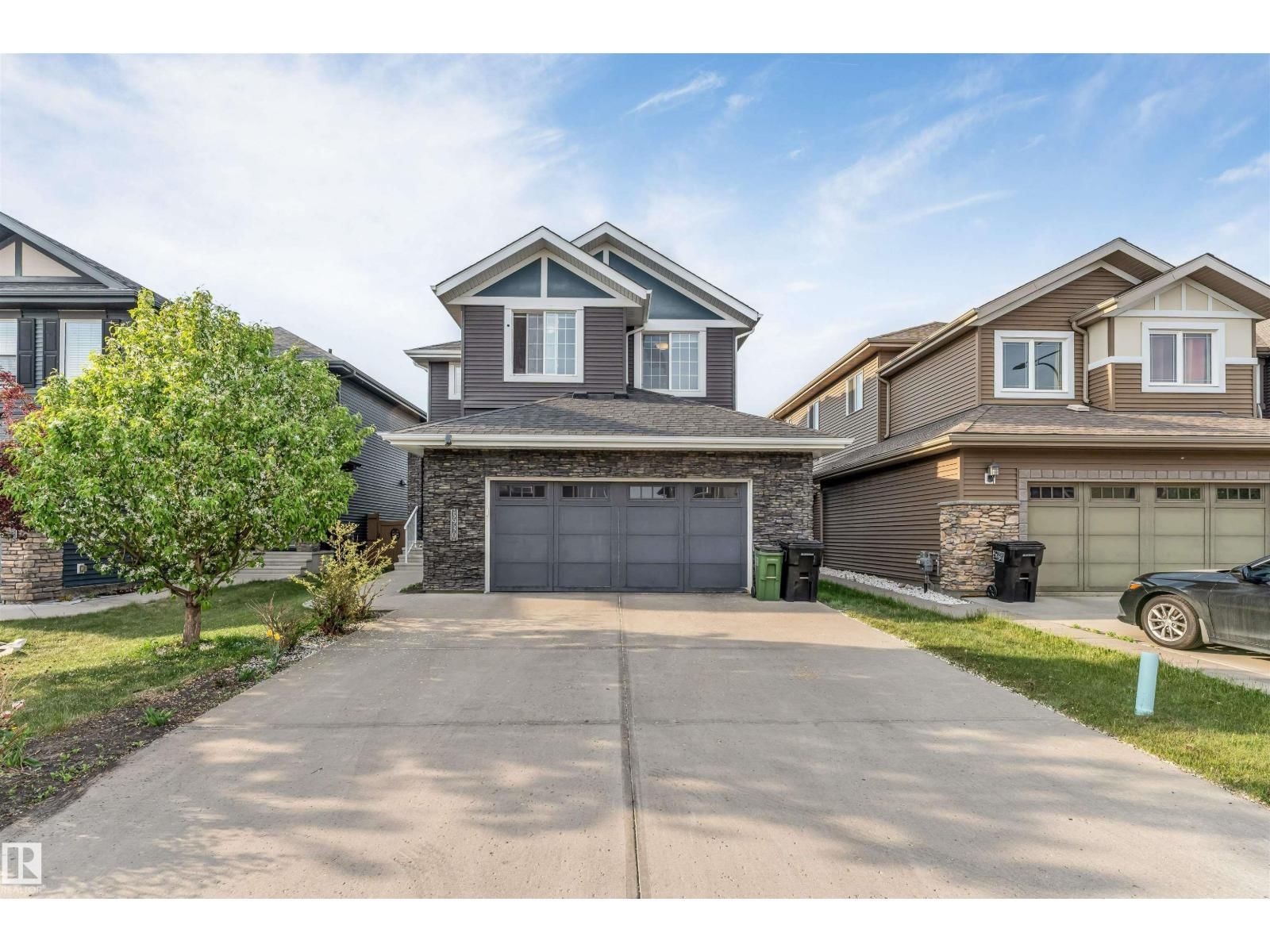 5930 19A AV, Edmonton, Alberta T6X 2A2