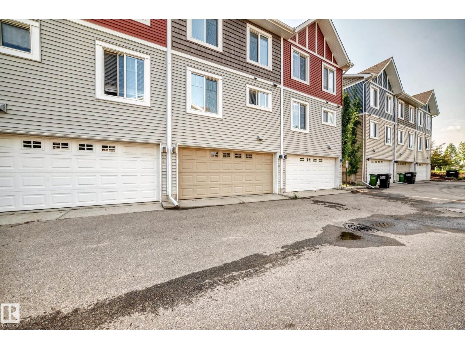 10 Clareview Rd, Edmonton, Alberta T5A 0Z6