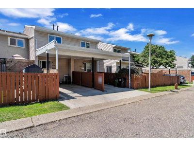 6632 36A AV | Edmonton Alberta | Slide Image Two