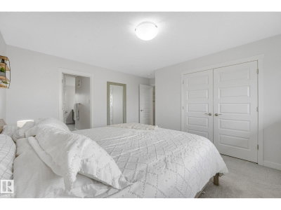 556 MERLIN LANDING LD | Edmonton Alberta | Slide Image Forty-four