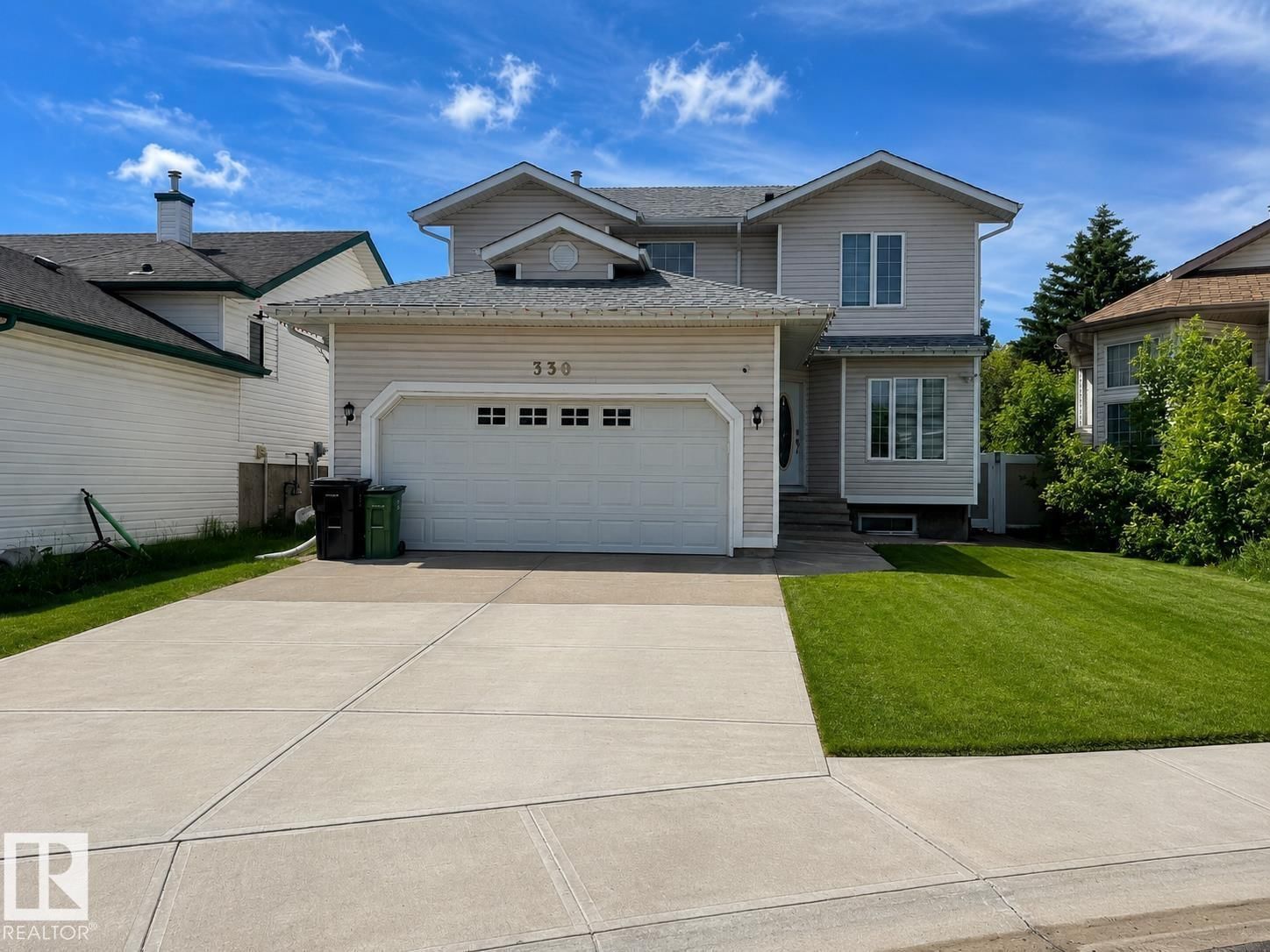 330 Huffman CR, Edmonton, Alberta T5A 0C8