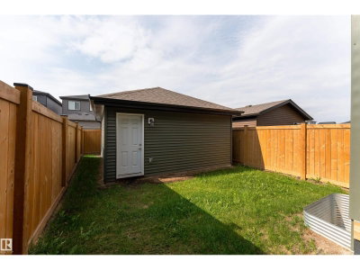 1457 KESWICK DR | Edmonton Alberta | Slide Image Five