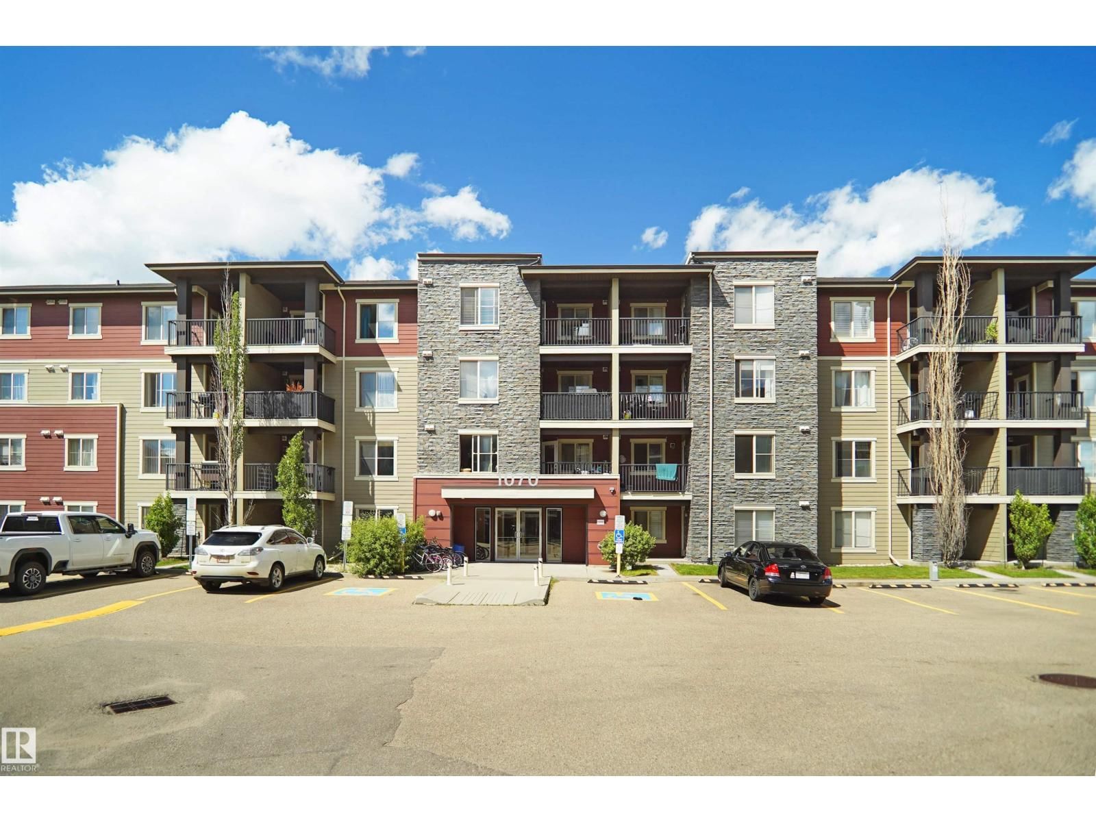 1070 MCCONACHIE BLVD, Edmonton, Alberta T5Y 0V1