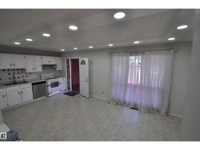 617 MILLBOURNE RD E NW | Edmonton Alberta | Slide Image Nine