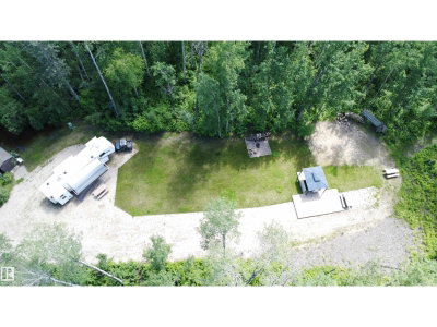 12 Summerlea Drive | Rural Barrhead County Alberta | Slide Image Two