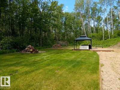 12 Summerlea Drive | Rural Barrhead County Alberta | Slide Image Seven