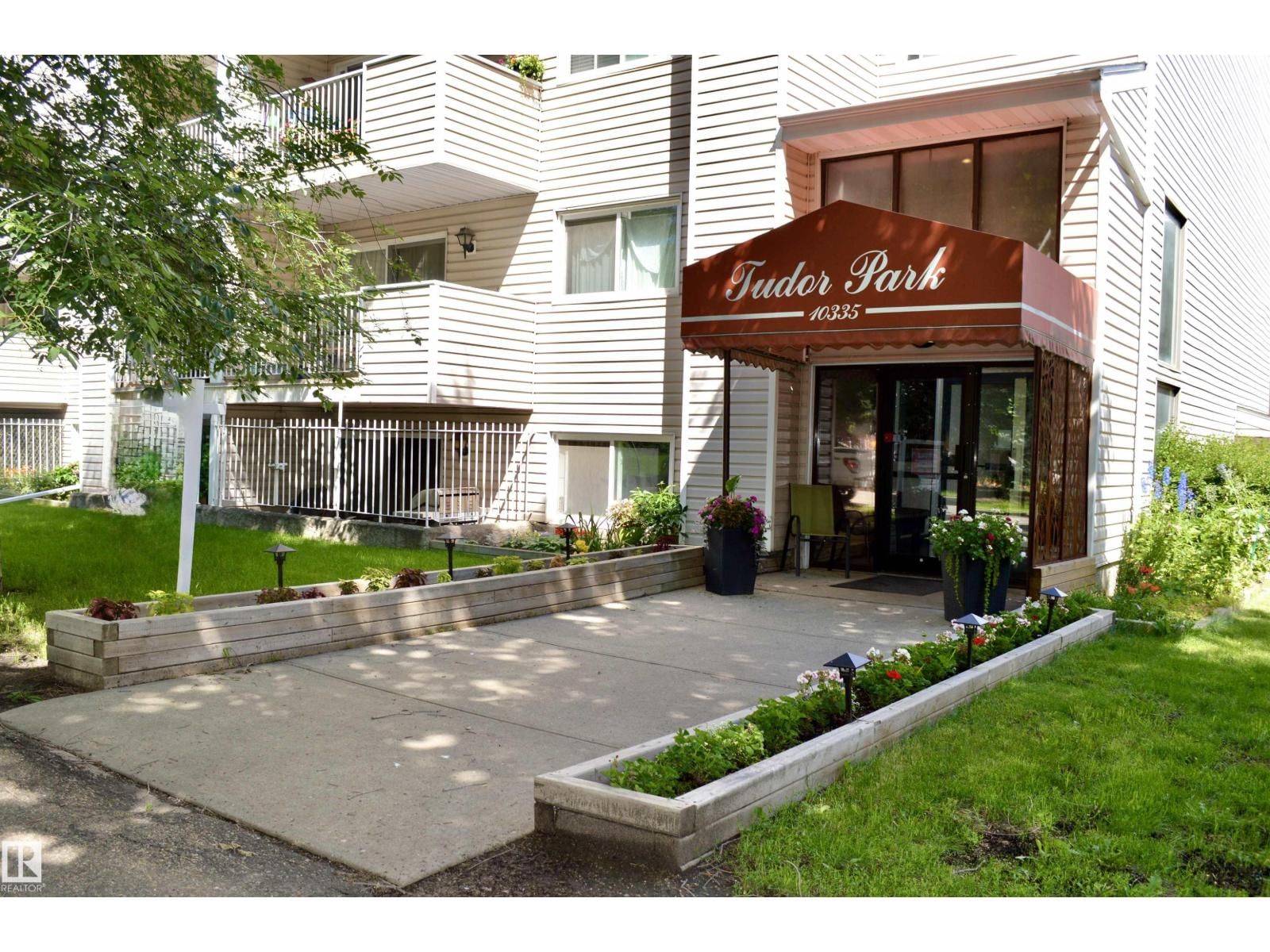 10335 118 ST, Edmonton, Alberta T5K 1Y6
