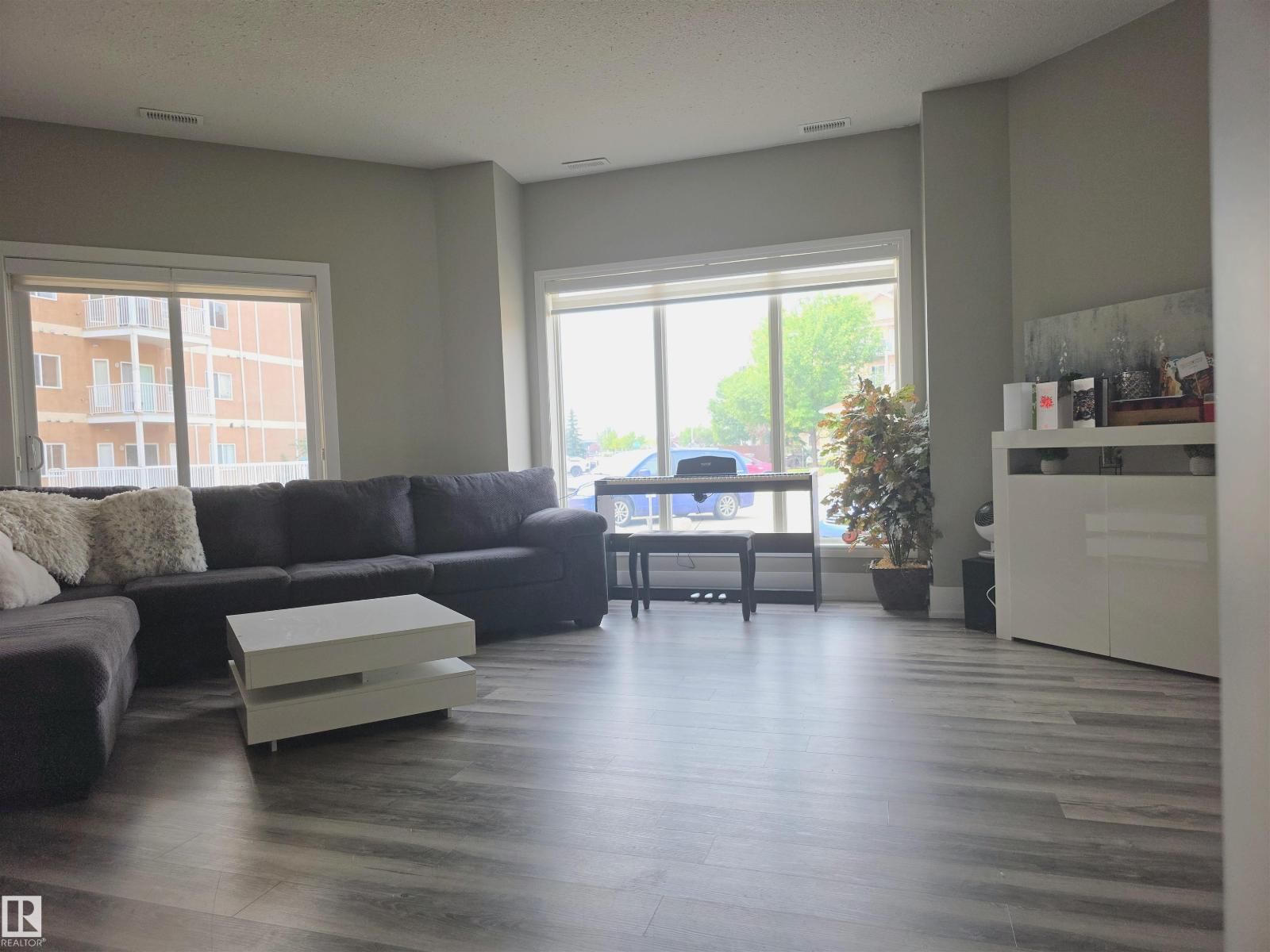 4312 139 AV, Edmonton, Alberta T6T 1E7