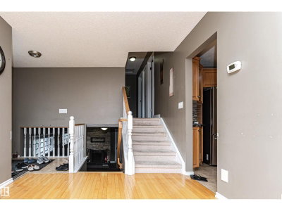 11512 24 AV | Edmonton Alberta | Slide Image Seventeen