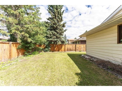 11512 24 AV | Edmonton Alberta | Slide Image Forty-two