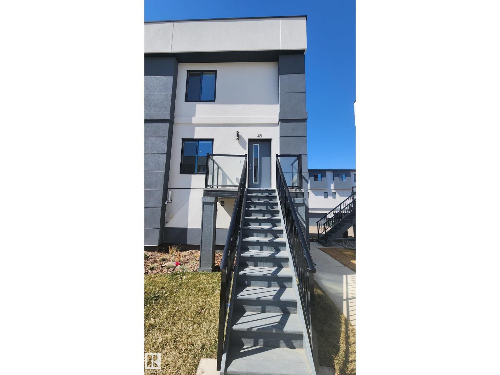 43 Salisbury Wy, Sherwood Park, Alberta T8B 0B1