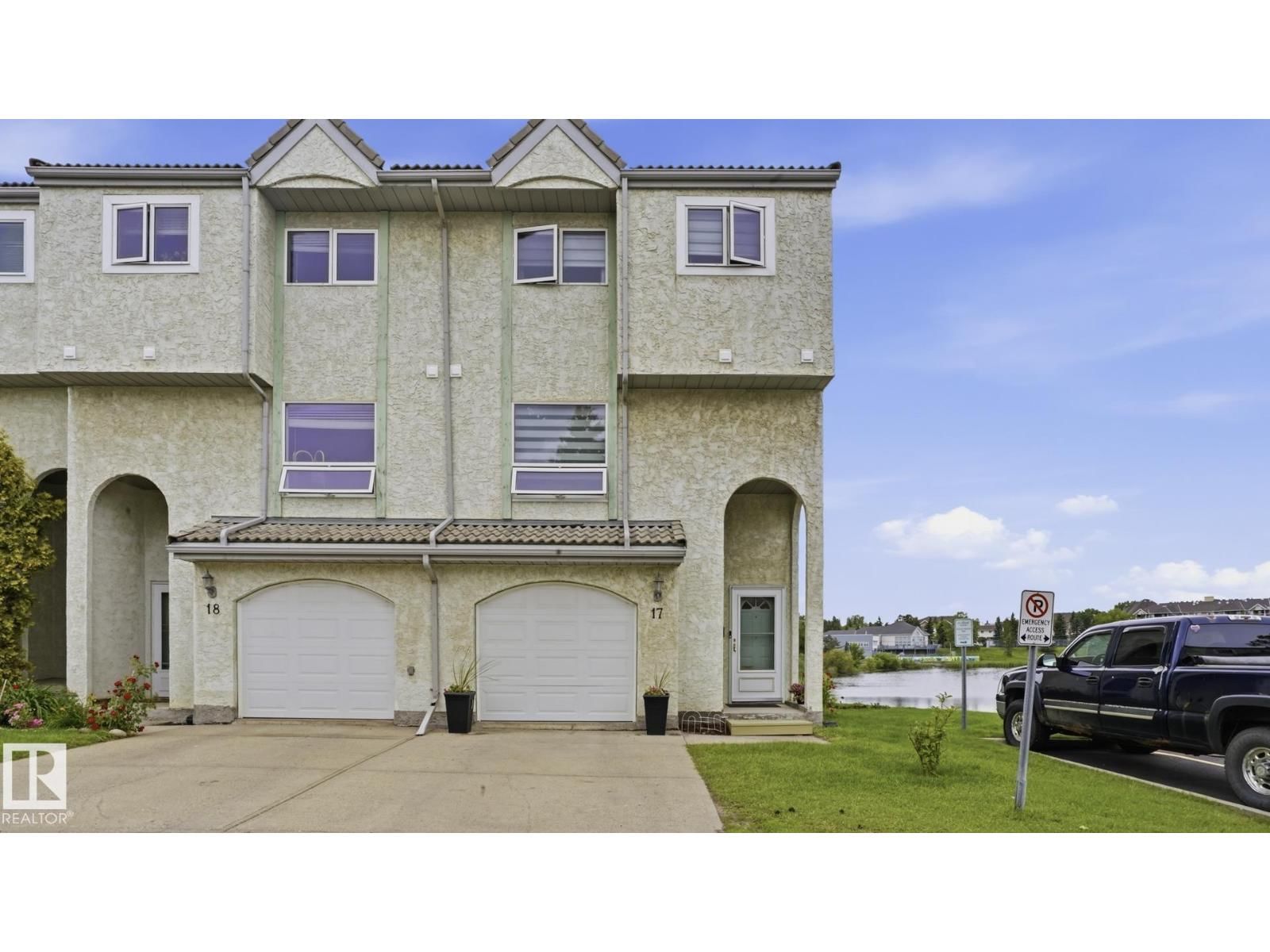 9505 176 ST, Edmonton, Alberta T5T 5Z4