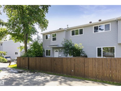 5418 144B AV | Edmonton Alberta | Slide Image Two