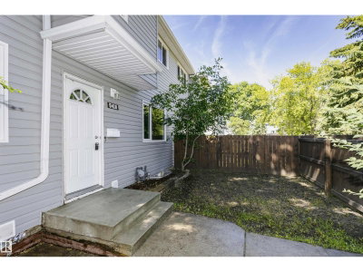 5418 144B AV | Edmonton Alberta | Slide Image Five