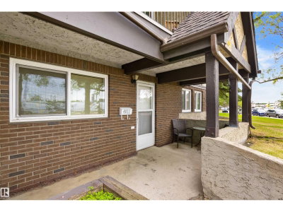6011 TUDOR GL | St. Albert Alberta | Slide Image Two