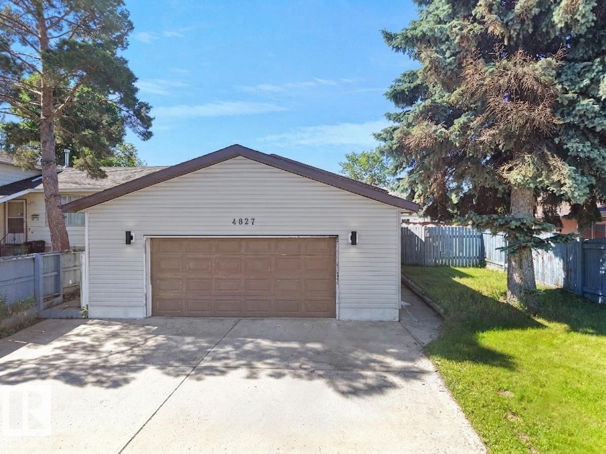 4827 17 AV, Edmonton, Alberta T6L 2Y8