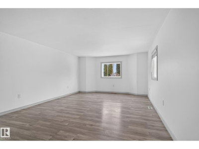 543 Evergreen ST | Edmonton Alberta | Slide Image Six