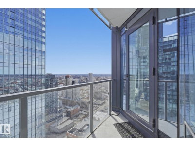 3308 10360 ST | Edmonton Alberta | Slide Image Thirteen