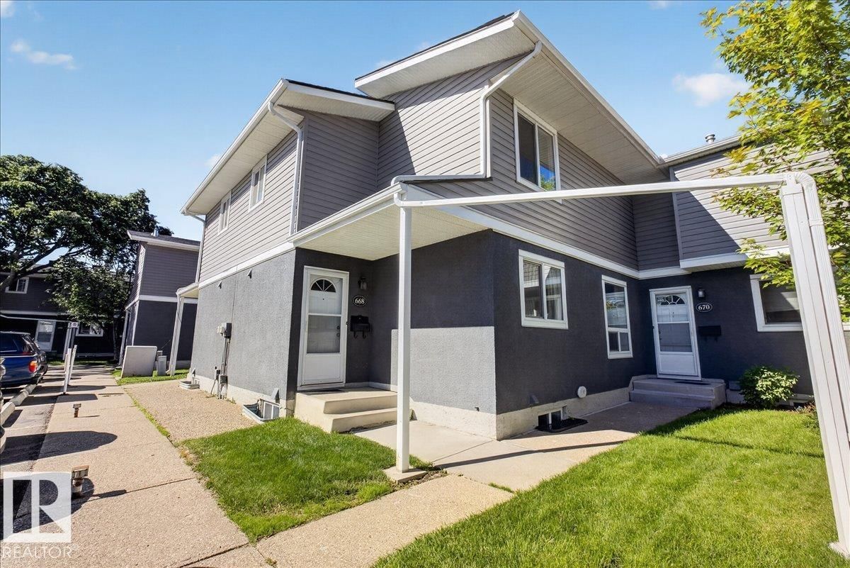 668 LAKEWOOD N RD NW, Edmonton, Alberta T6K 3Y1