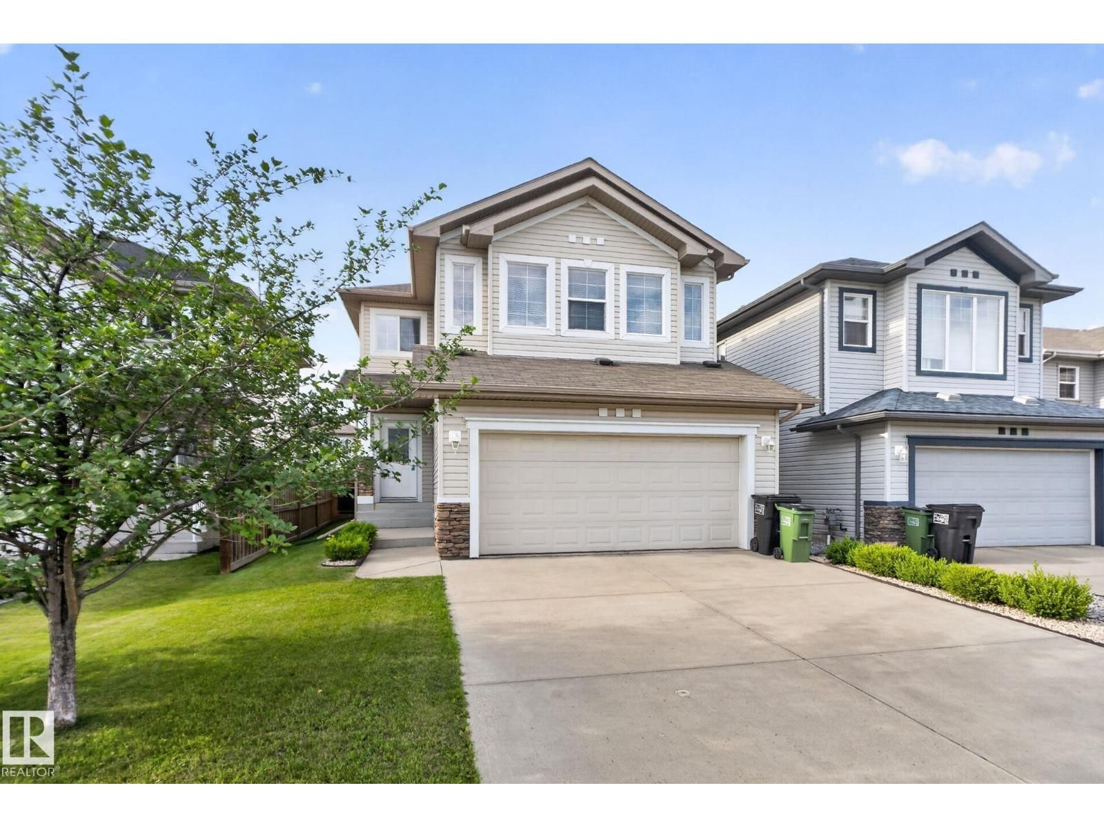 7858 170A AV, Edmonton, Alberta T5Z 0C9