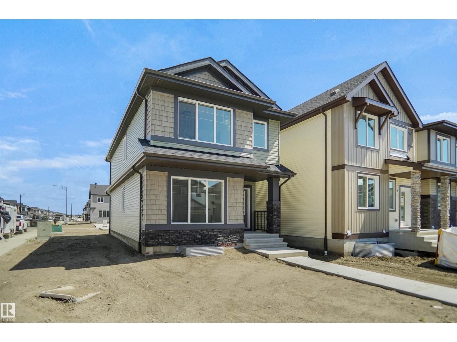 7323 181 AV, Edmonton, Alberta T5Z 0W7
