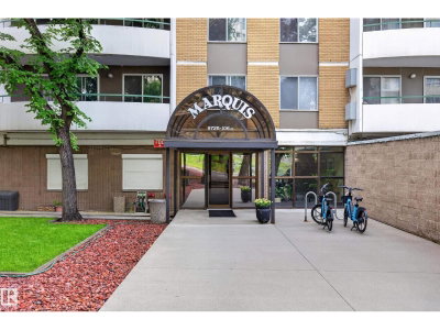 9725 106 ST NW | Edmonton Alberta | Slide Image Four