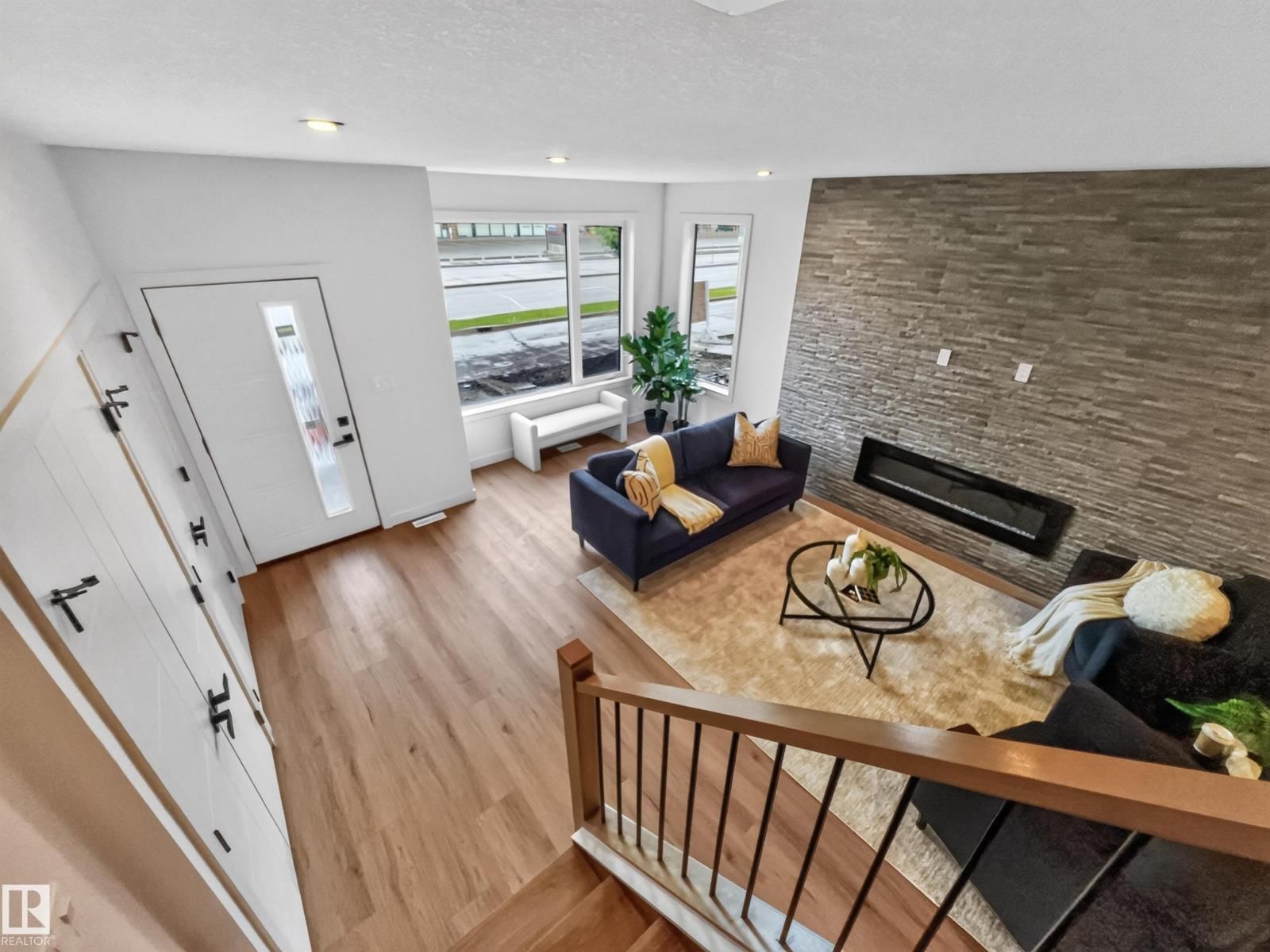 8711 149 ST, Edmonton, Alberta T5R 1B5