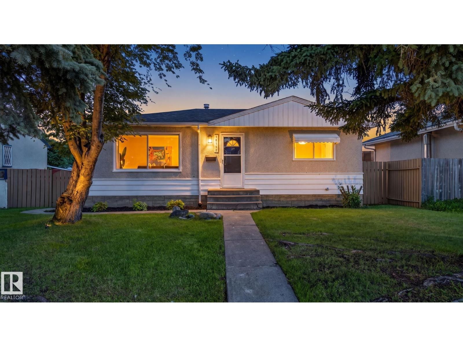 16152 110B AV NW, Edmonton, Alberta T5P 4E6