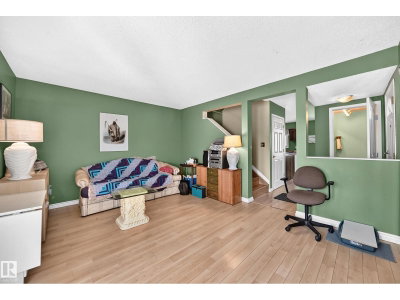 14029 30 ST | Edmonton Alberta | Slide Image Twelve
