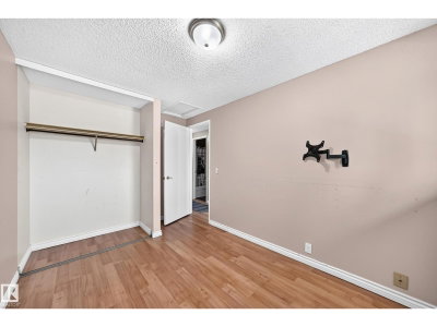 14029 30 ST | Edmonton Alberta | Slide Image Thirty-one
