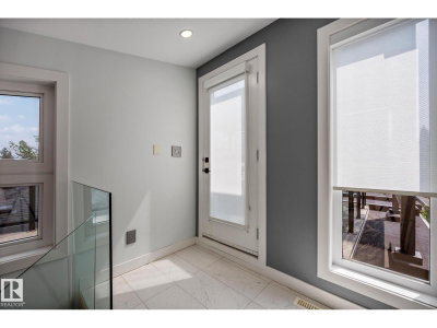 14221 101 AV | Edmonton Alberta | Slide Image Forty-seven