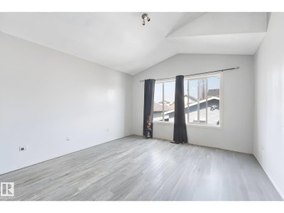 14072 151 AV | Edmonton Alberta | Slide Image Nine
