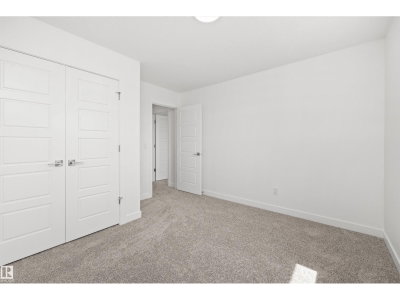18923 28 AV | Edmonton Alberta | Slide Image Thirty
