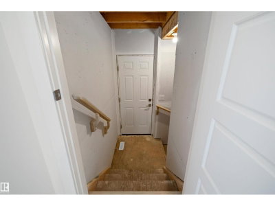 18923 28 AV | Edmonton Alberta | Slide Image Thirty-nine