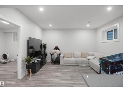 17252 71 ST | Edmonton Alberta | Slide Image Forty-five
