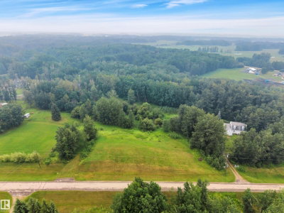 40 RGE ROAD 12 | Rural Parkland County Alberta | Slide Image Twelve