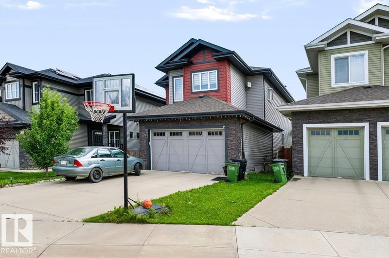 527 MERLIN LD Edmonton Alberta, T5S 0L9 - 6 Bedrooms Home For Sale