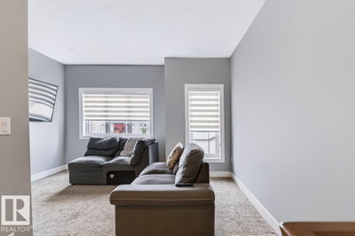 527 MERLIN LD | Edmonton Alberta | Slide Image Twenty-two