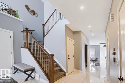 527 MERLIN LD | Edmonton Alberta | Slide Image Six