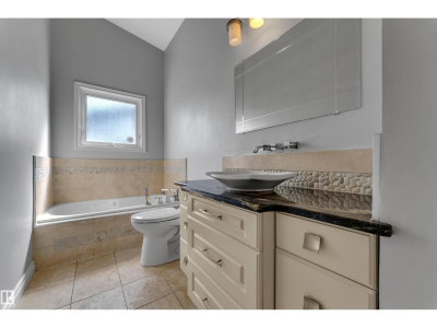 8803 68A ST | Edmonton Alberta | Slide Image Twenty-four