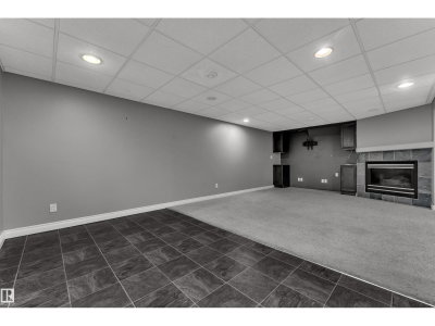 8803 68A ST | Edmonton Alberta | Slide Image Thirty-one