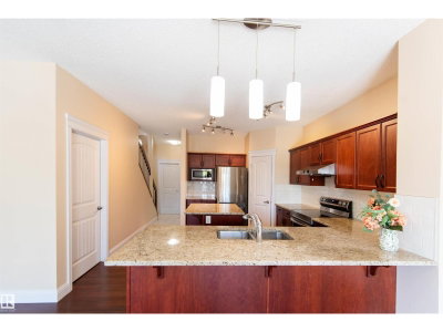 1419 CHAHLEY PL | Edmonton Alberta | Slide Image Eight