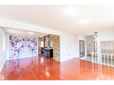 16524 116 ST | Edmonton Alberta | Slide Image Nine